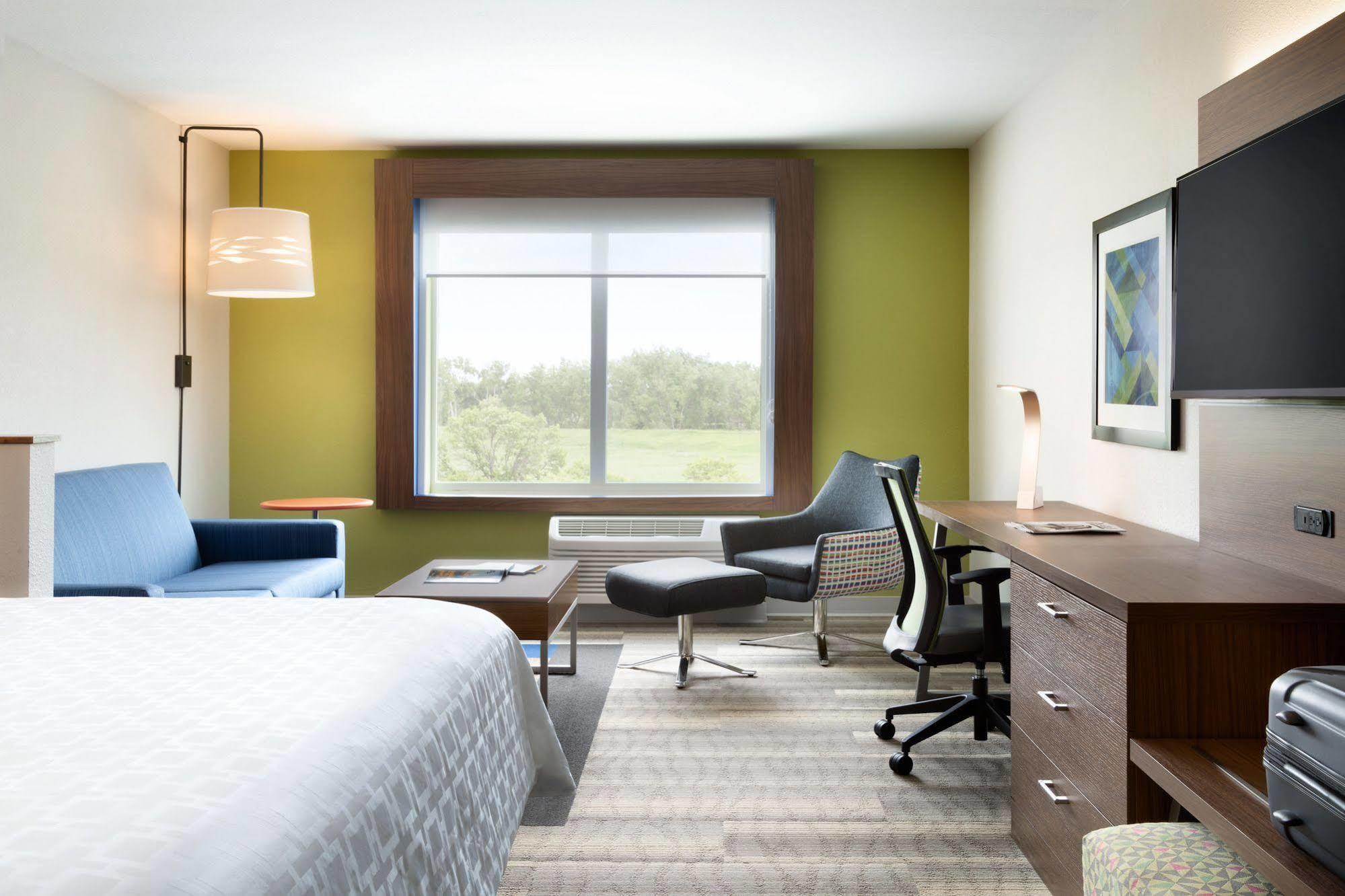 Holiday Inn Express & Suites - Columbus Airport East By Ihg Dış mekan fotoğraf