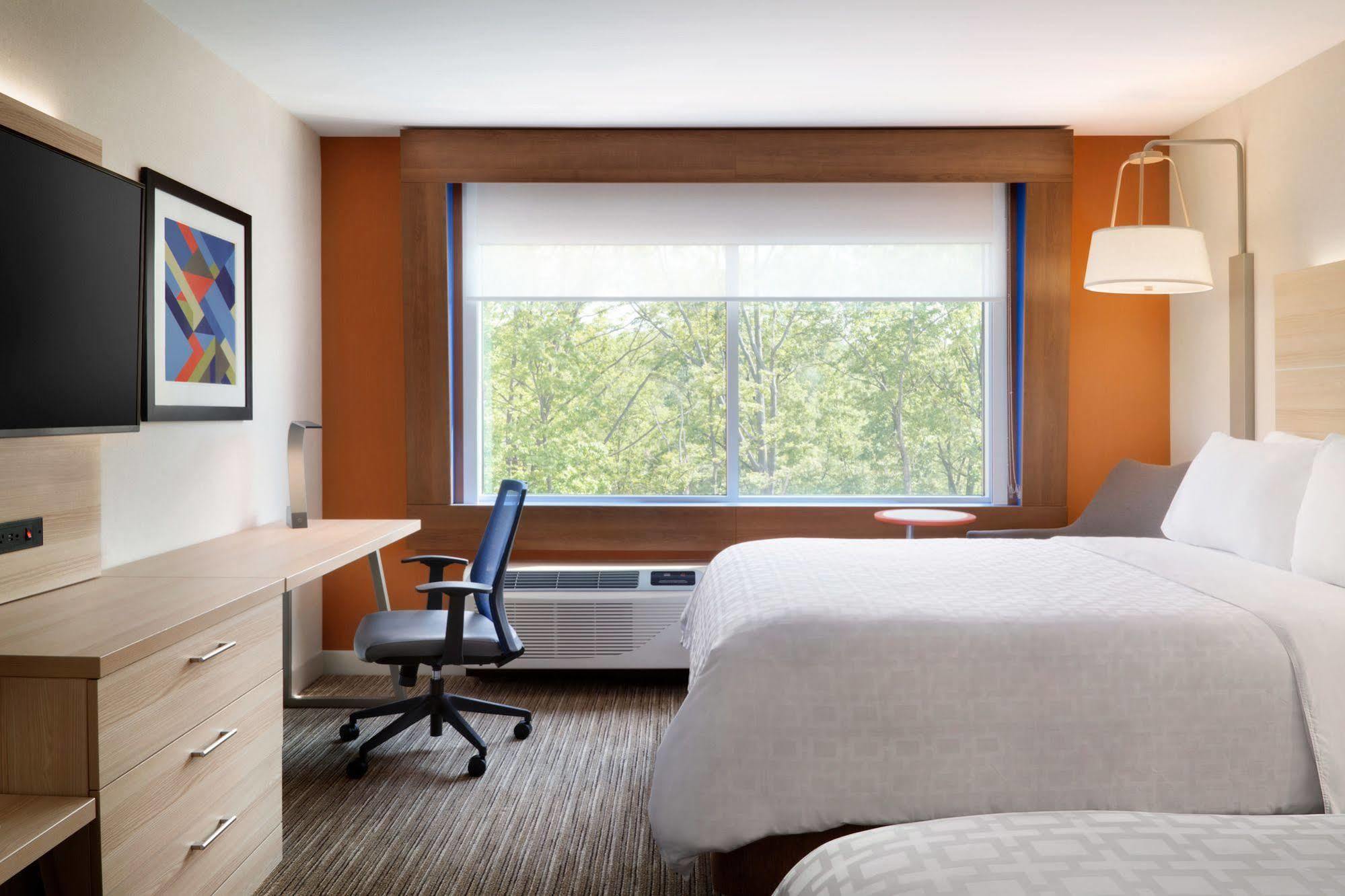 Holiday Inn Express & Suites - Columbus Airport East By Ihg Dış mekan fotoğraf